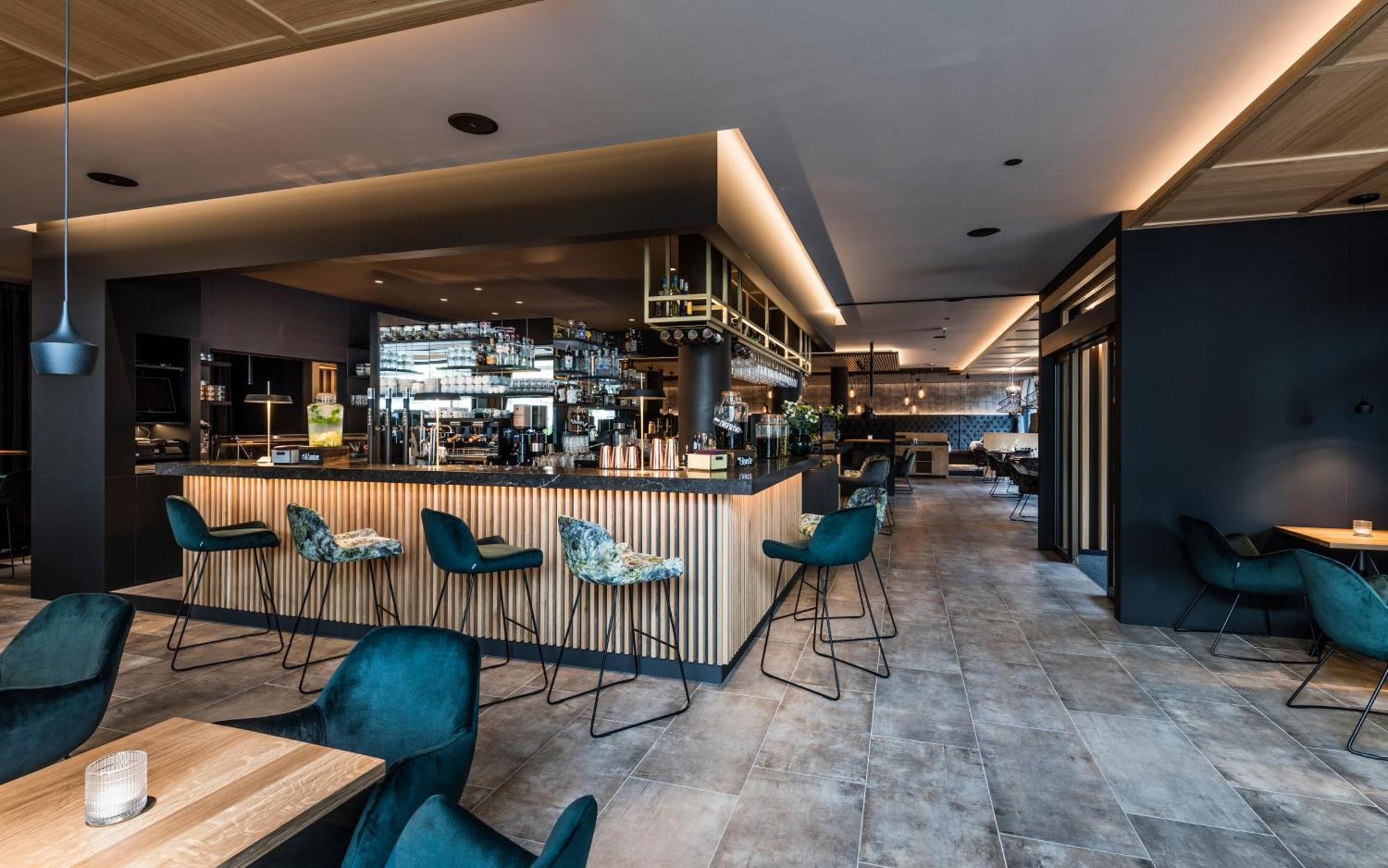 Hotel Post Alpine Cityflair Brunico Ngoại thất bức ảnh