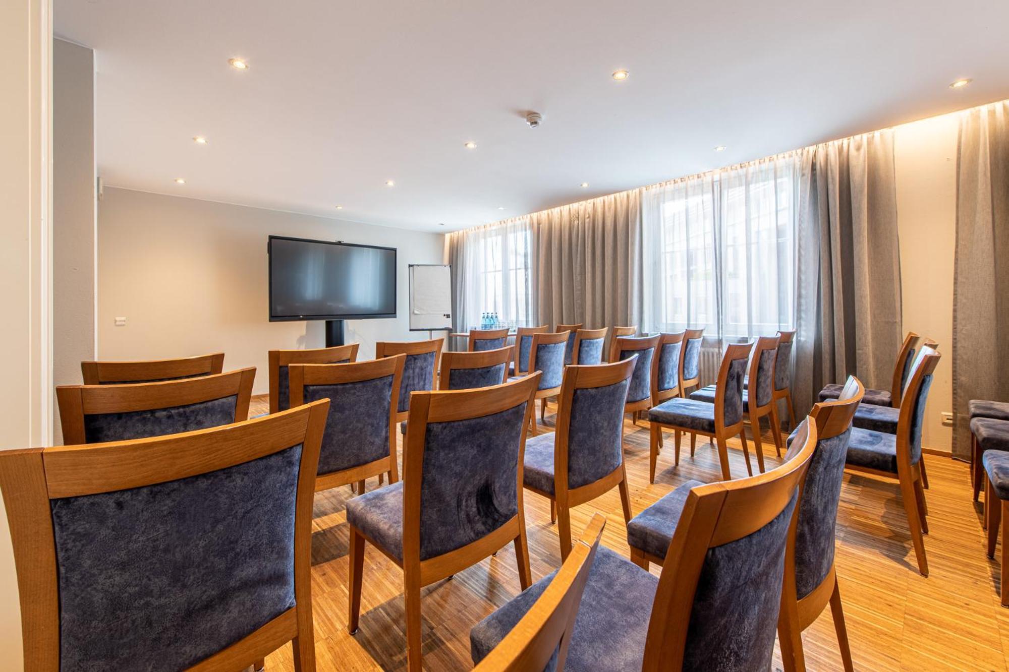Hotel Post Alpine Cityflair Brunico Ngoại thất bức ảnh