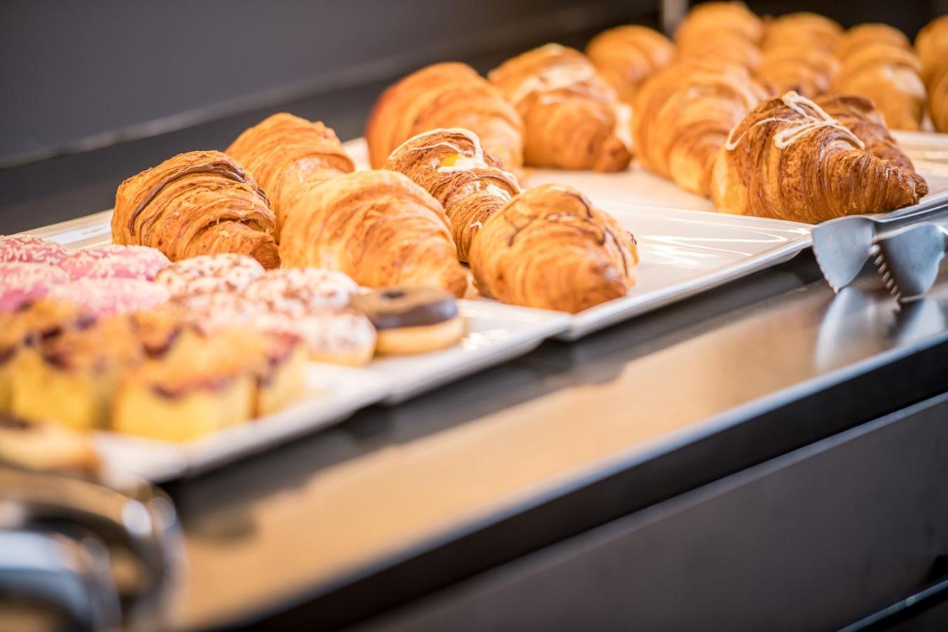 Hotel Post Alpine Cityflair Brunico Ngoại thất bức ảnh