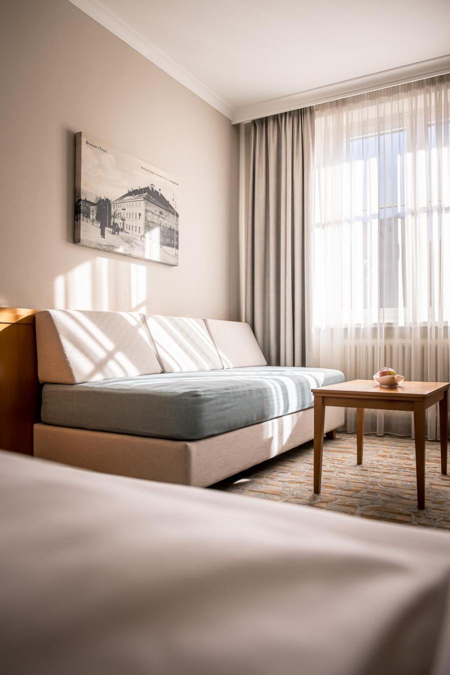 Hotel Post Alpine Cityflair Brunico Ngoại thất bức ảnh