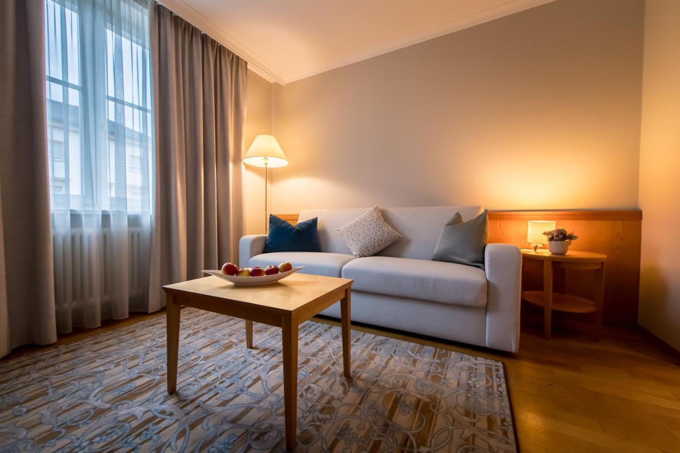 Hotel Post Alpine Cityflair Brunico Ngoại thất bức ảnh